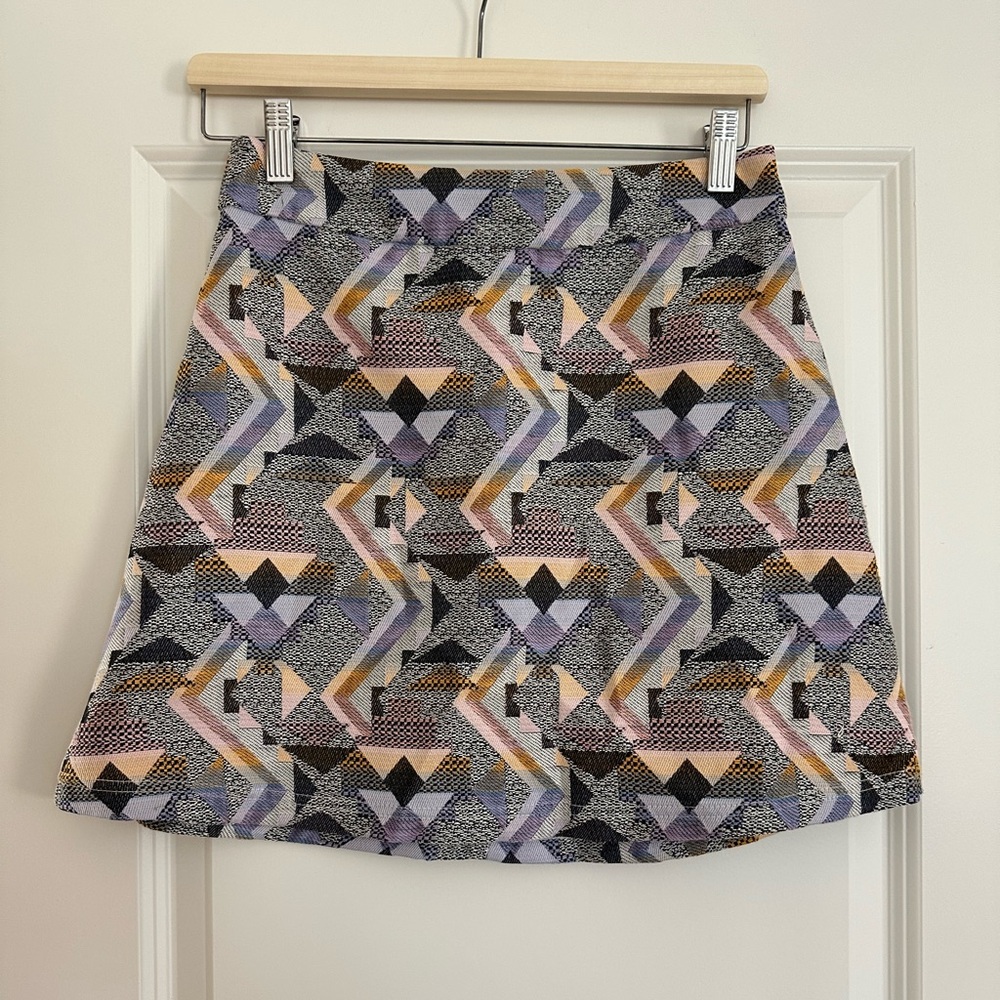 Geometric Patterned Mini Skirt